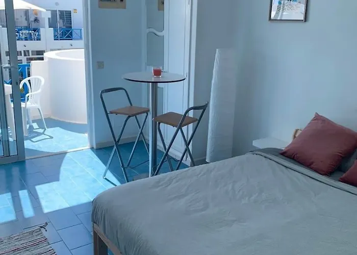 Apartment Relaxation And Sun