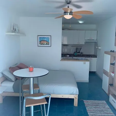 Relaxation And Sun Apartment